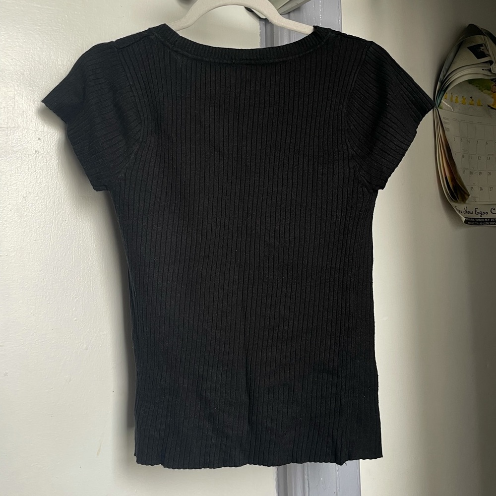 Top - Picture 2 of 2